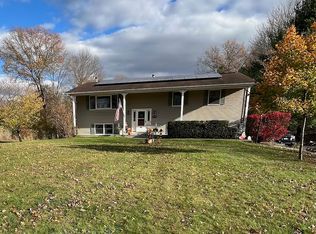 40 Hueg Pl, Pine Bush, NY 12566