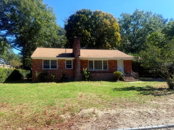 1806 Kennedy Dr, Camden, SC 29020