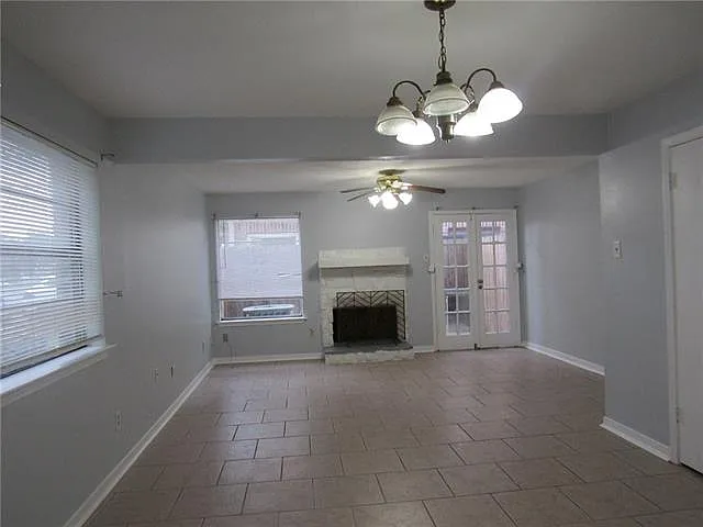 205 Clearview Pkwy #A — Photo 5