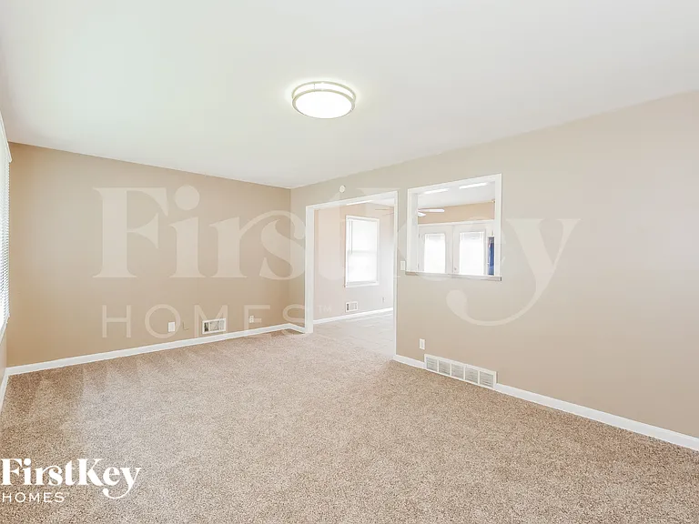 4837 Overton Ave — Photo 3