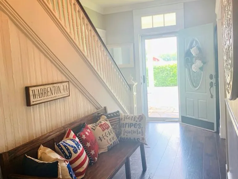 9219 Springs Rd — Photo 4