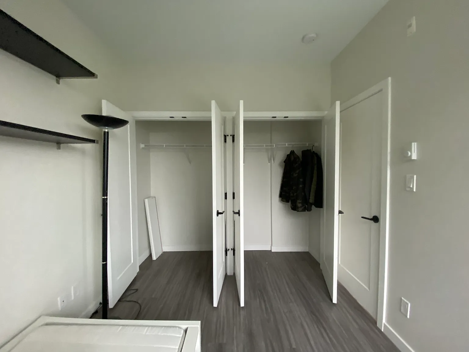 2 bed, 850 sqft, $3,400 — Photo 2