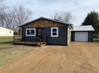 401 W 11th Ave, Tyndall, SD 57066