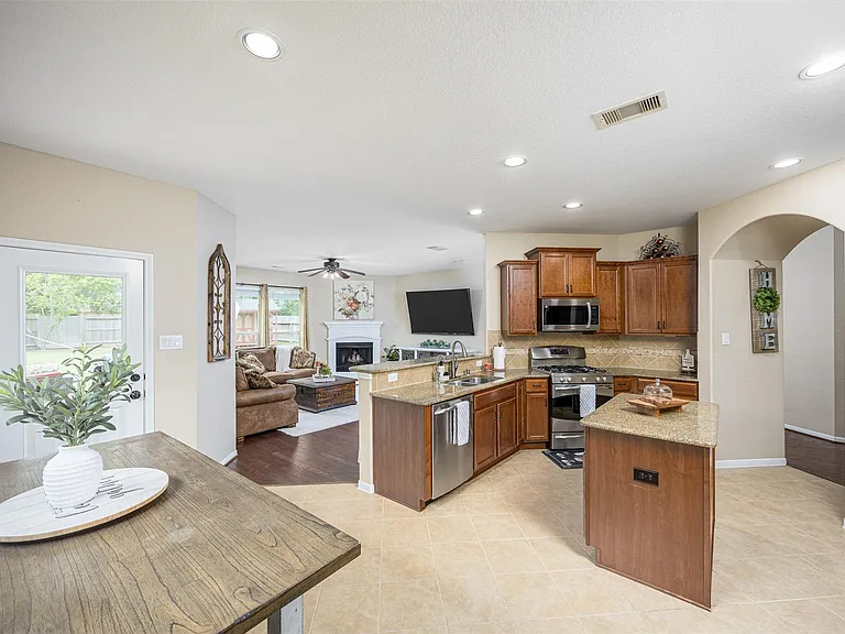 33311 Greenfield Forest Dr — Photo 8