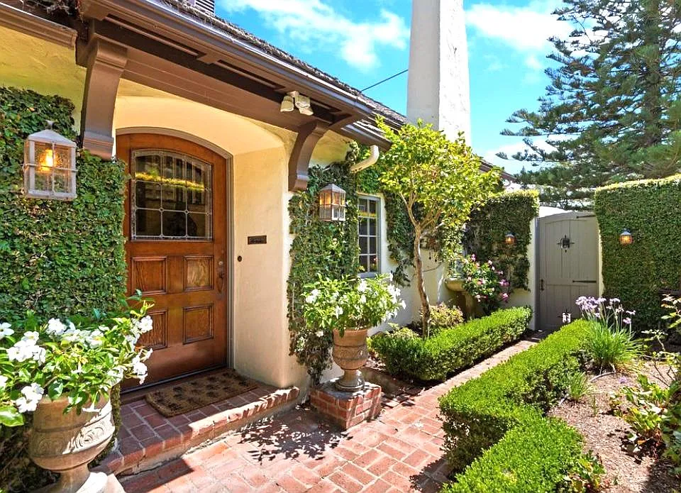 1915 Santa Barbara St