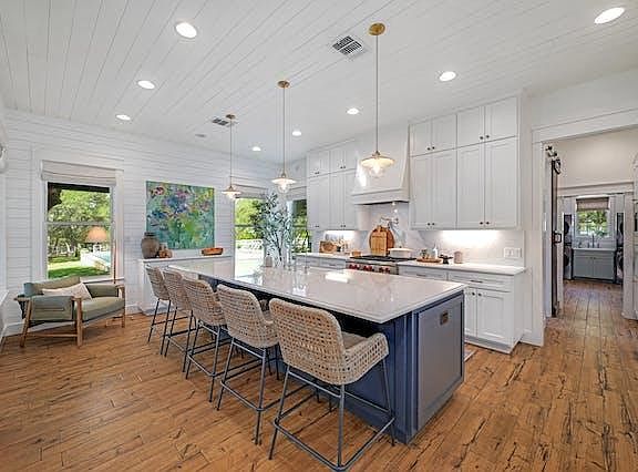 5th image of 129 Cypress Springs Dr