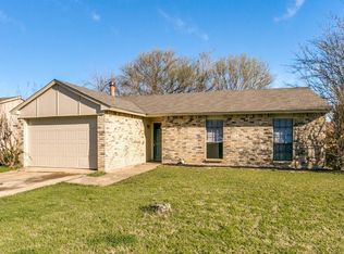 3225 Chancellorsville Dr, Forest Hill, TX 76140