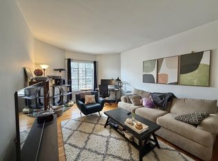 21 Ellery St APT 4, Cambridge, MA 02138