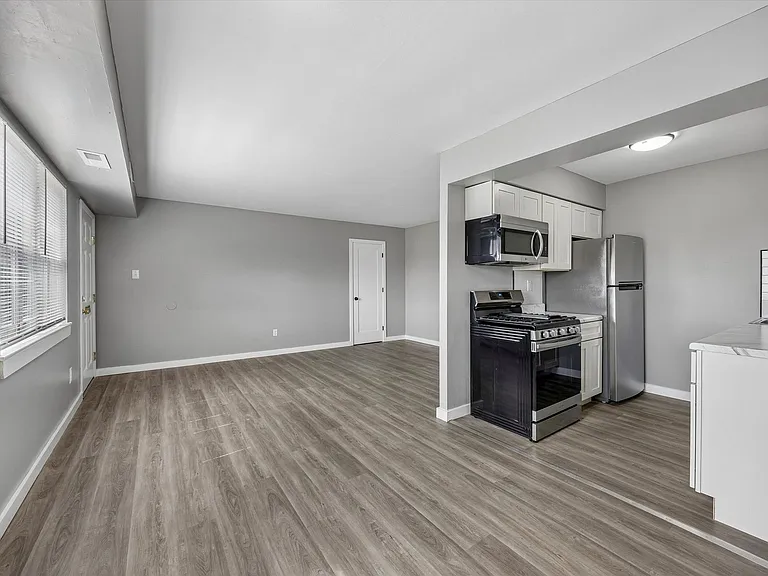 2180 Veterans Hwy — Photo 24