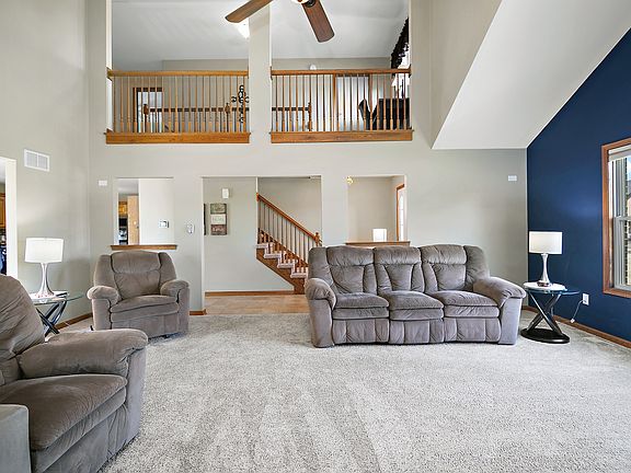 5th image of 1768 Samantha Ln