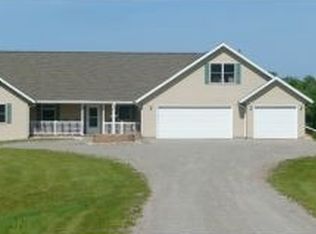 7223 Fahley Rd, Oshkosh, WI 54904