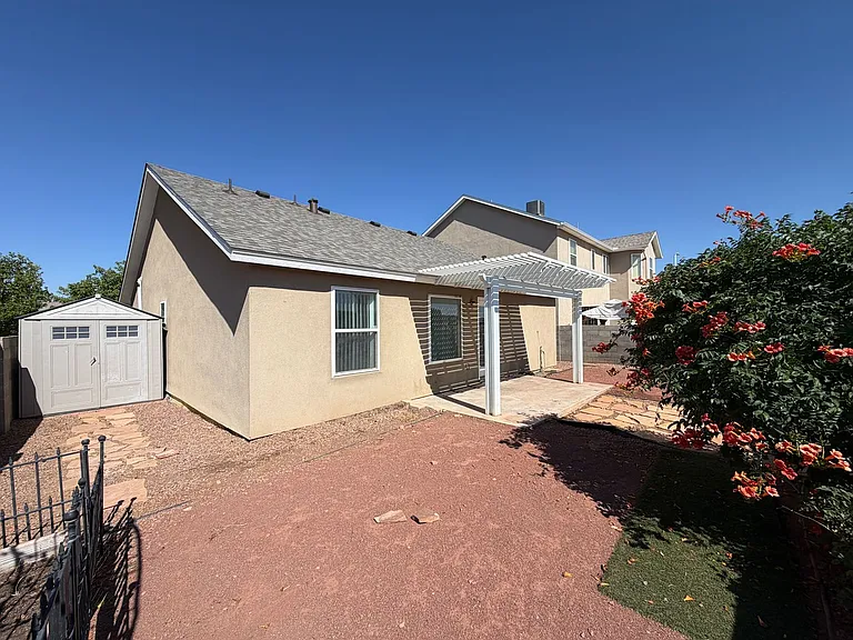 10540 Calle Merida NW — Photo 31