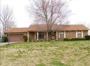 160 Hillington Dr, Paducah, KY 42001
