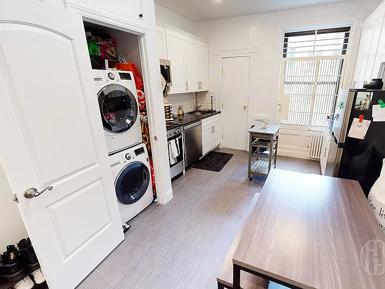 533 E 87th St #3E — Photo 3