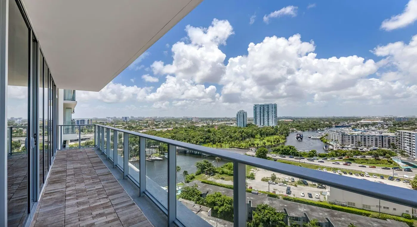 2 bed, 1071 sqft, $3,316 — Photo 1