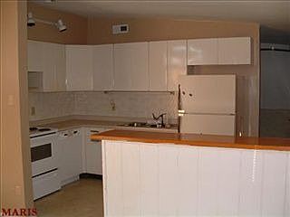4th image of 6924 Midwood Ave