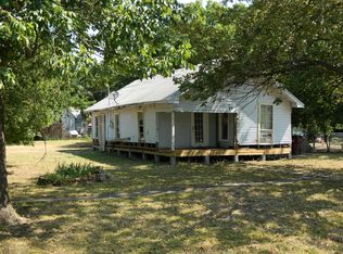 206 E Grayson St, Leonard, TX 75452