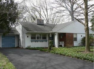 1404 Westview Dr, Lancaster, PA
