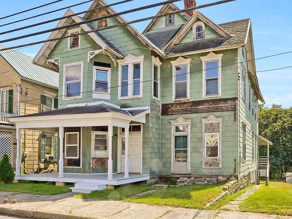 1st image of 304-306 E Market St