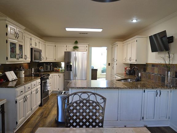 5th image of 2510 Brittany Ln