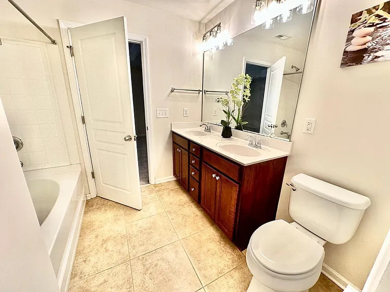 1143 Kingston Grove Dr — Photo 18