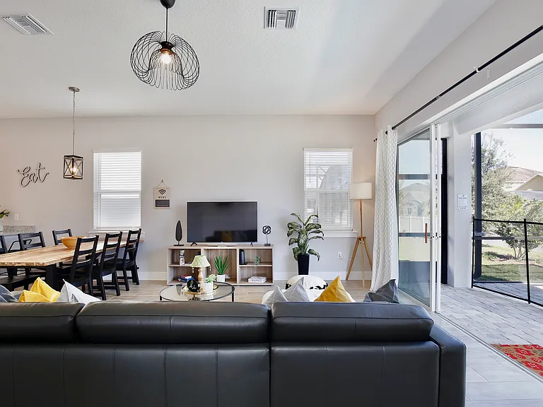 1101 Arisha Dr — Photo 10