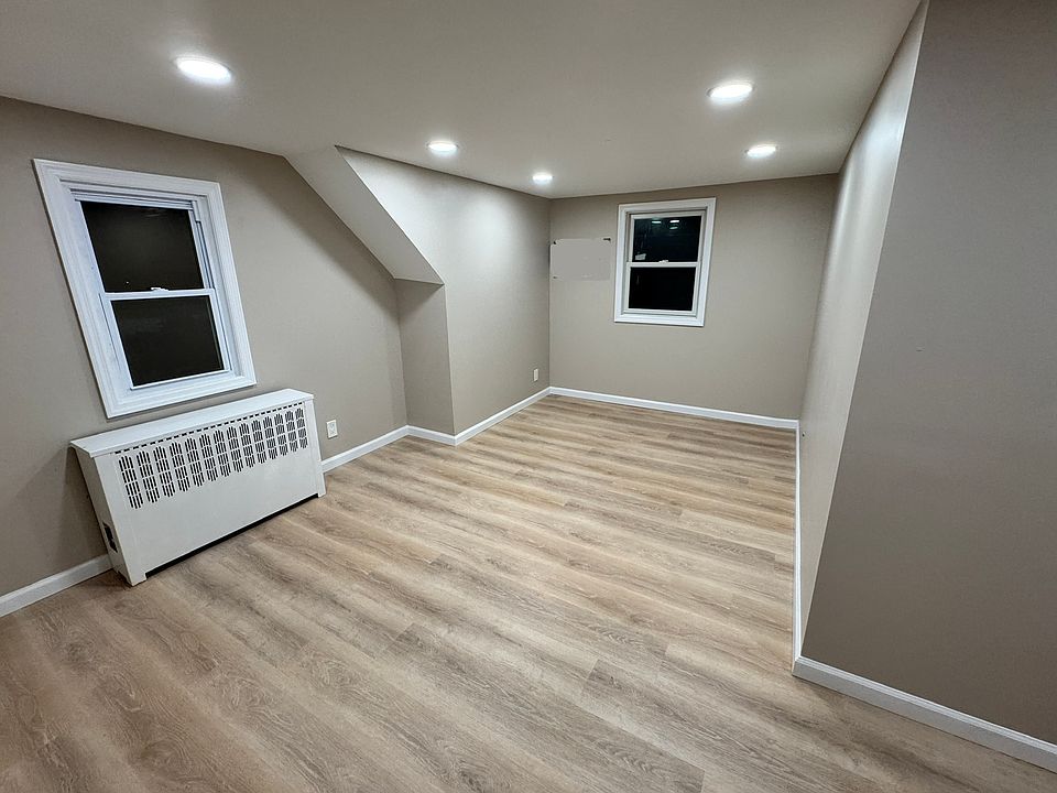 1st image of 76-19 265th St #2