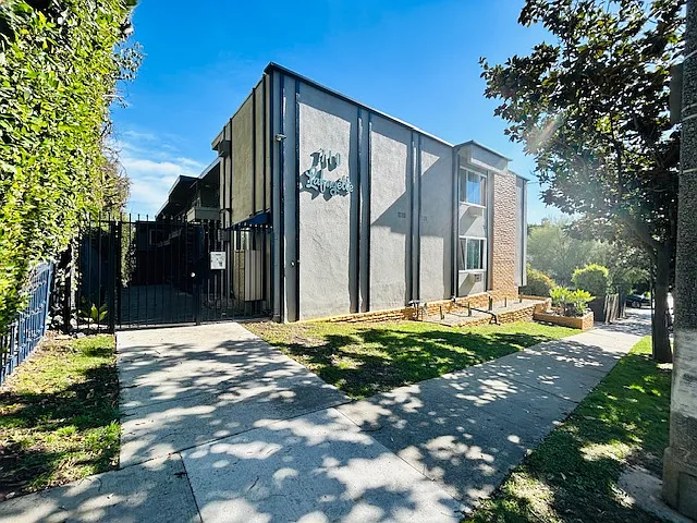 710 N La Fayette Park Pl #8 — Photo 14