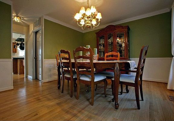 Elegant formal dining room