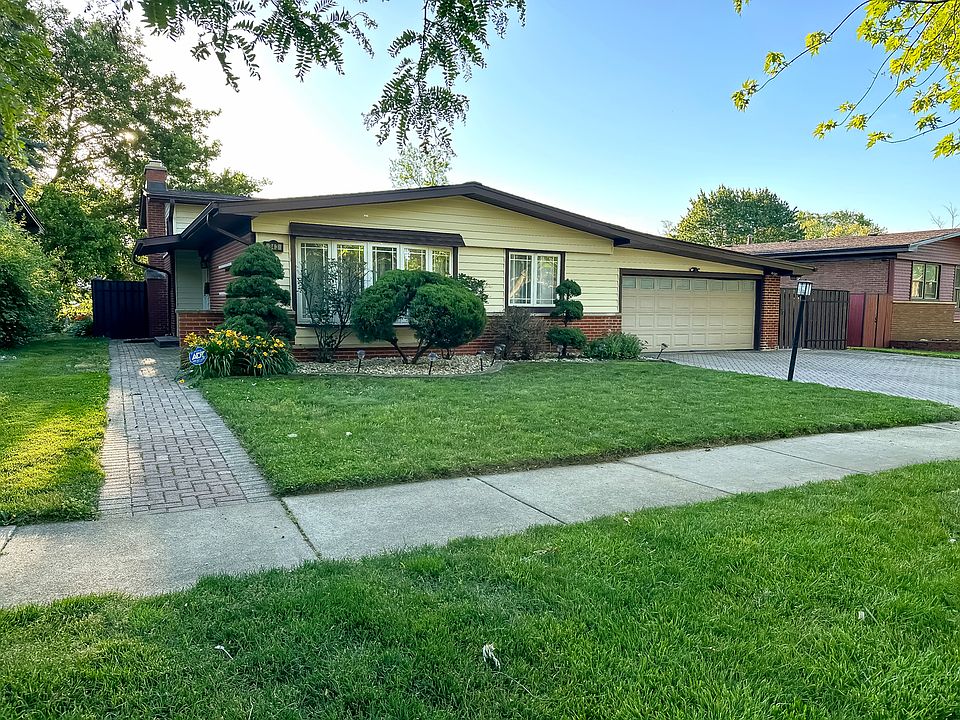 1st image of 343 W Arquilla Dr