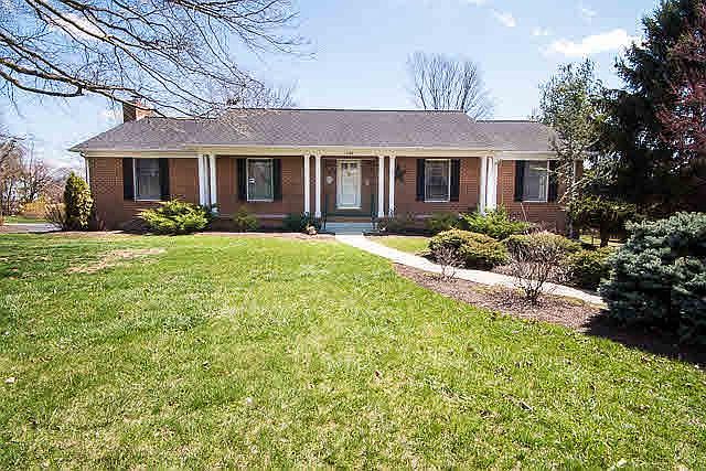 1st image of 1064 S Dogwood Dr