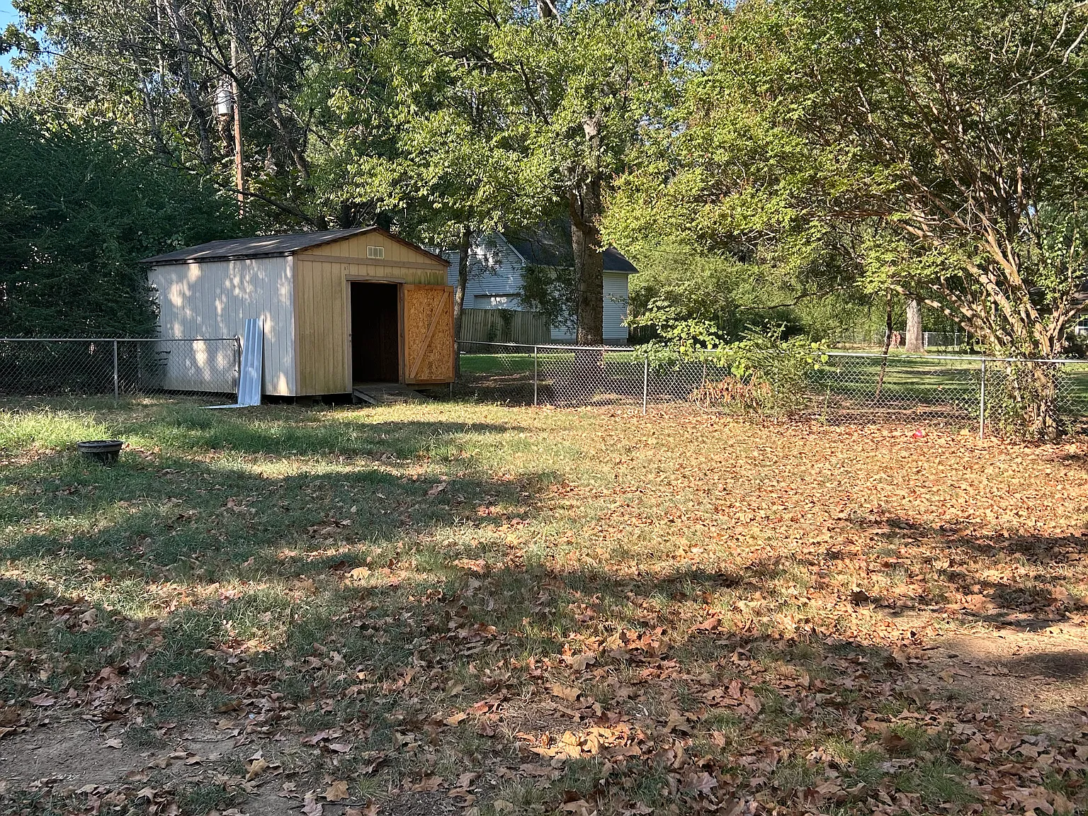 3 bed, 1.5 bath, 1564 sqft, $1,900 — Photo 3