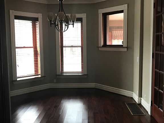 Dining room/living room/den. Faces west - gets great afternoon and evening light.