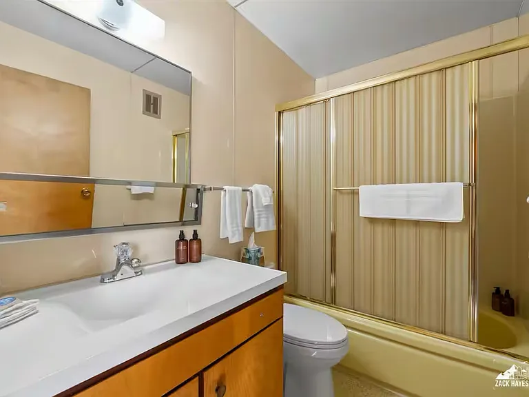 3943 Merrill Dr — Photo 10