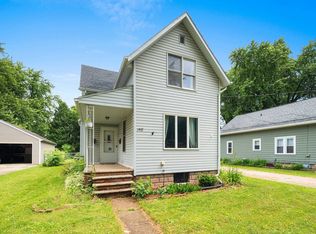 1418 W Washington St, Appleton, WI 54914