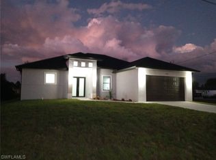 4002 26th St SW, Lehigh Acres, FL 33976