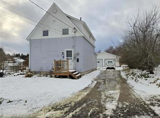 8 Kirk St, Sackville, NB E4L3E6