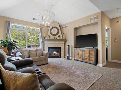 2912 North University DRIVE #301, Waukesha, WI, 53188