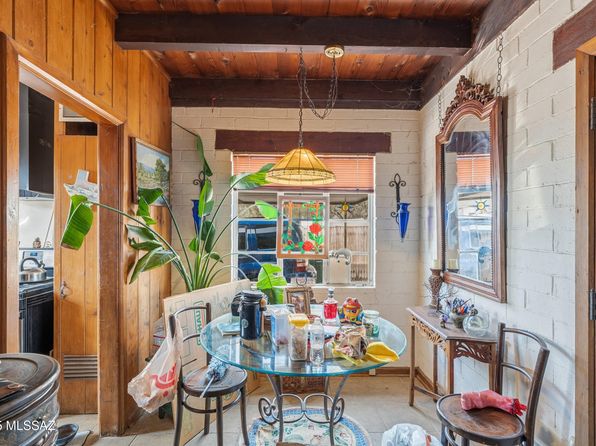 tucson-arizona-458257355 picture