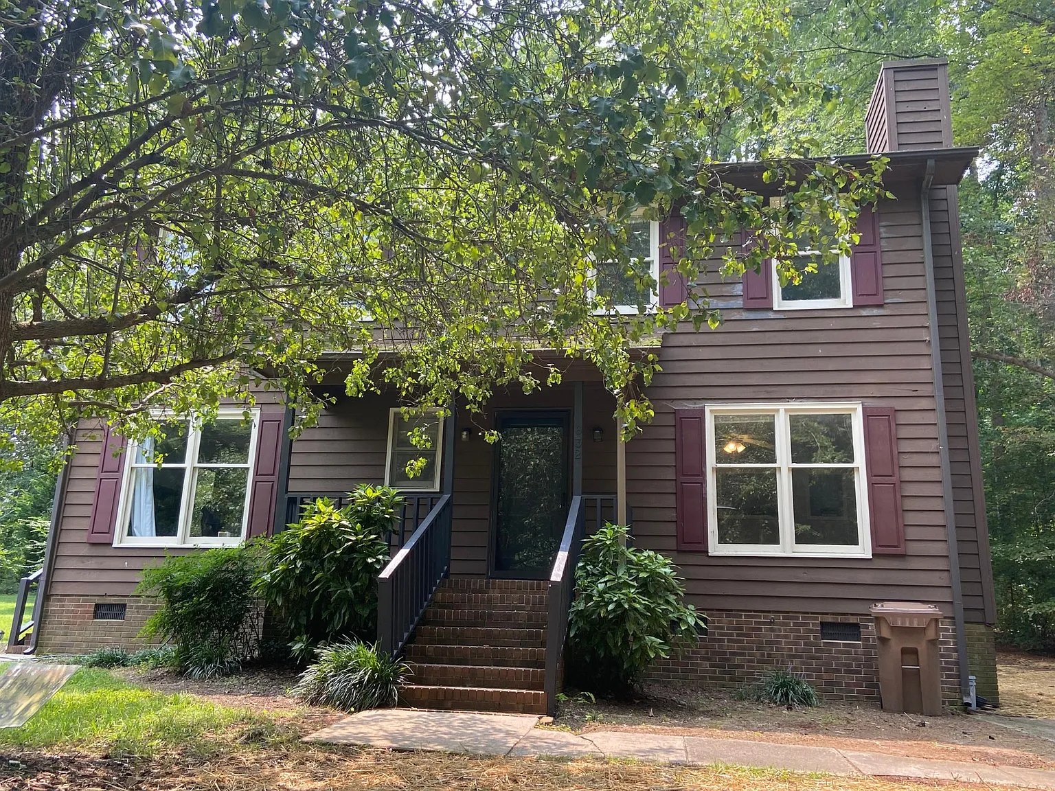 2 bed, 1.5 bath, 1044 sqft, $1,525 — Photo 2