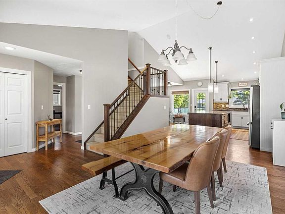 4th image of 17 N Sunset Cres