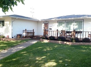 1320 N Rowley St, Mitchell, SD 57301