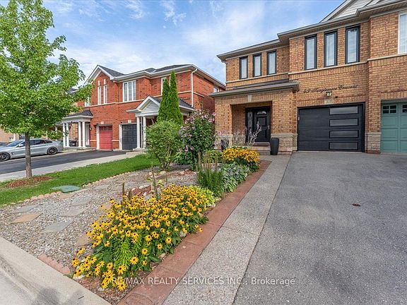 4th image of 49 Tanglemere Cres