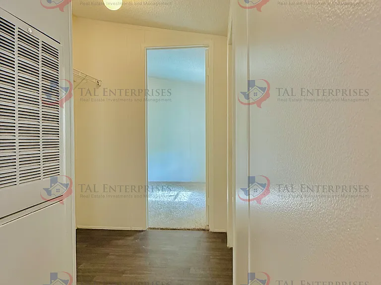 4228 Satellite Dr — Photo 4