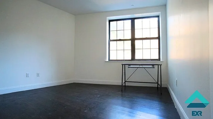 Rented by EXR | media 3