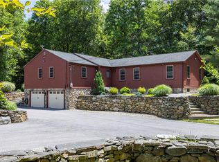 62 Cranberry Ridge Rd, Glocester, RI 02857