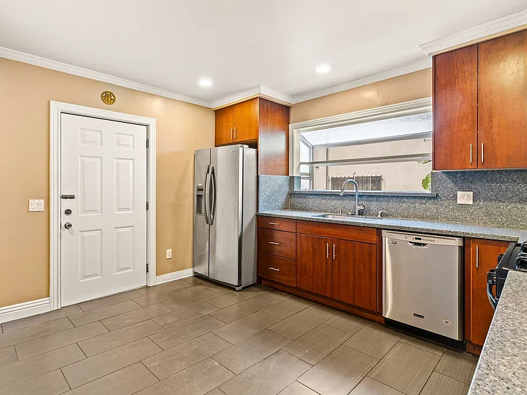 3318 Maple Ave — Photo 14