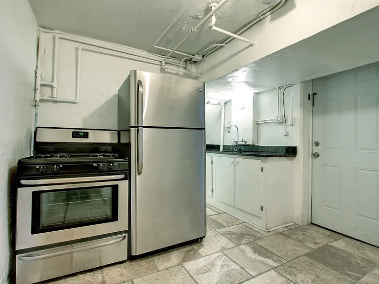 1375 Race St #2 — Photo 1