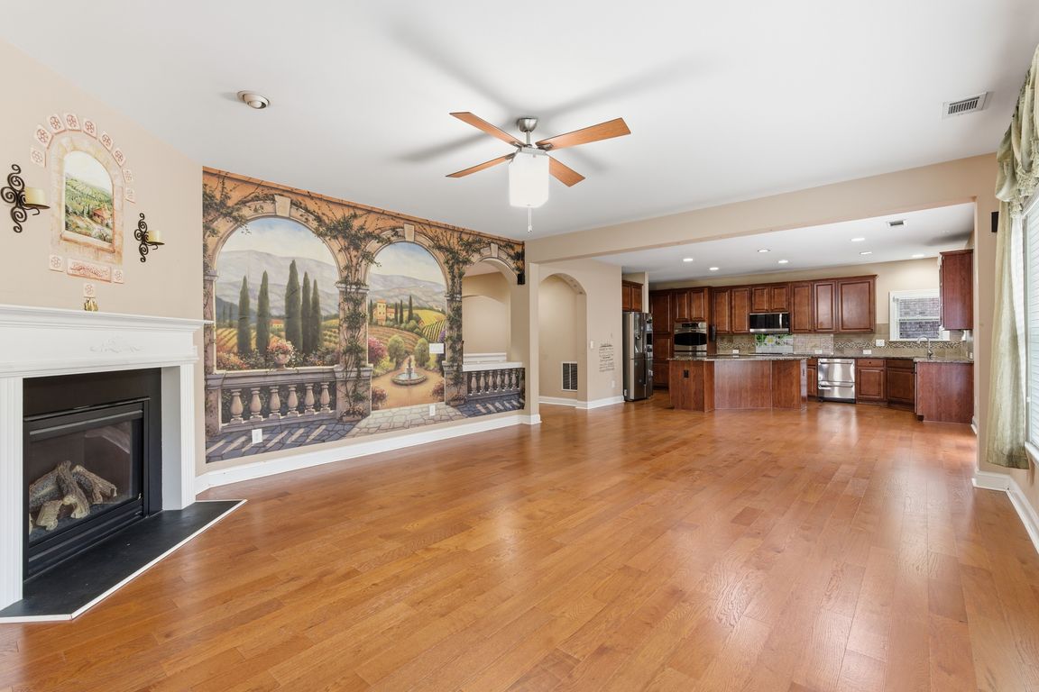 next background image