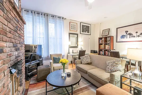 Rented by Building Equity Real Estate LLC | media 1